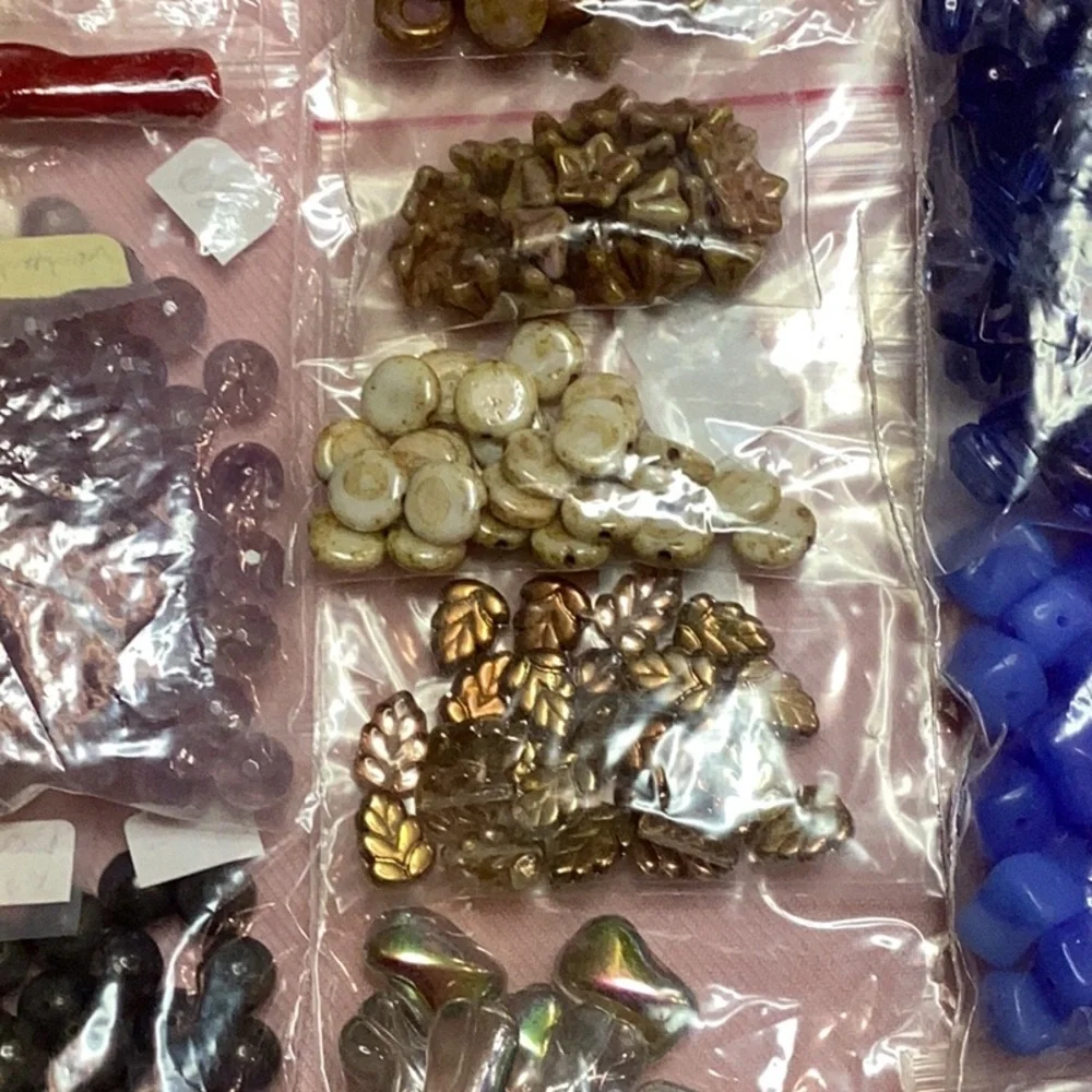 Lot #55 Jewelry Making Seed & Glass Beads + Stone & Duo’s by the Hundreds - Picture 7 of 11